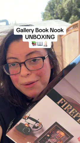 Unboxing the coolest book nook ever! #booktoker #bookish #booklovers #bookshelf #giftideas 