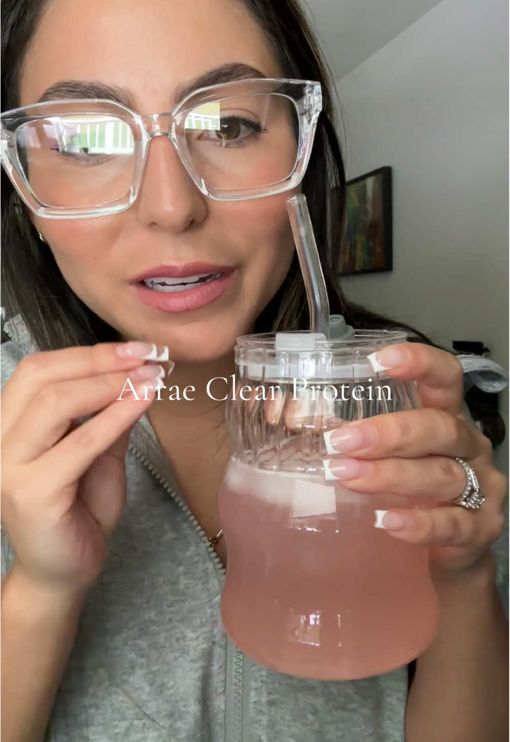 Honestly, I was shocked when it tasted this smooth good. Now it’s the drink I want 😮‍💨 #proteindrink #proteinpower #clearprotein #proteinsupplement #supplements @Arrae 