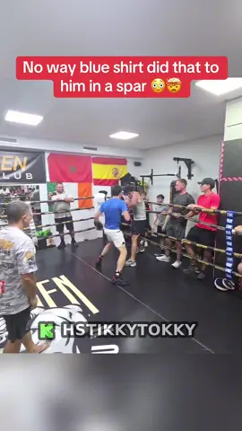 No way blue shirt did that to him in a spar 😳🤯#fyp #hstikkytokky #viralvideos #kickclips #viral 