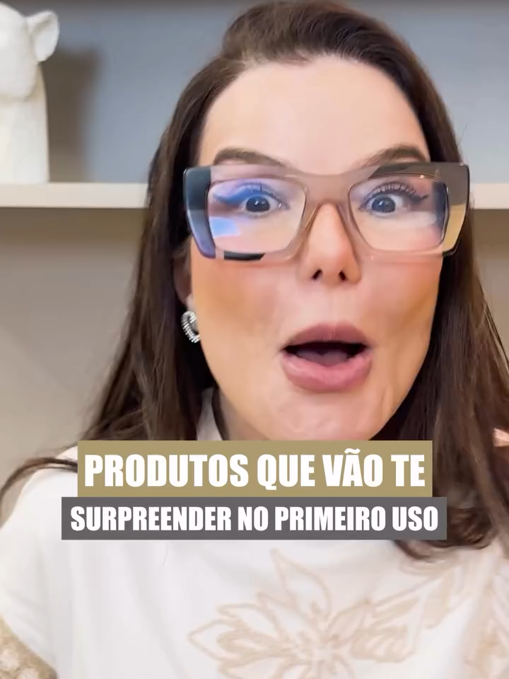 Produtos que vão te surpreender no primeiro uso! A dica de hoje é MARAVILHOSA! Se você assim como eu já está no climatério ou se já passou da menopausa sabe bem como a pele muda. Fica mais seca e sem viço. A dica de hoje vai te ajudar a recuperar a pele nesta fase. Me conta nos comentários se já experimentou e como foi sua experiência. 💋💋