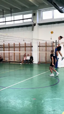 #volleyball #rec #волейболисты #волейбол #полтолок 