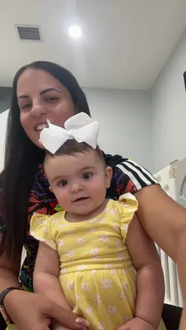 #pezpezpalmaylacabeza #minińabella🥰💛#mamalatina #ticktockviral #moñitodeprincess🎀💕 