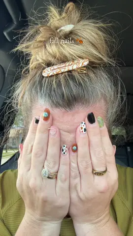 we love them @luzmariaaa #nails #nailinspo #fallnails #fallnailinspo 