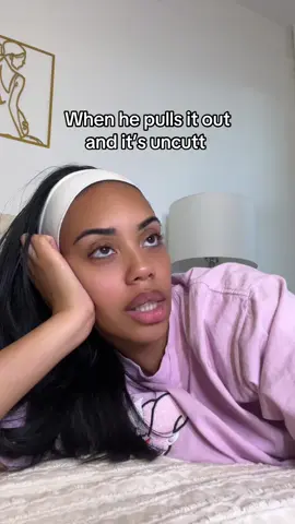 Ladies, if you’re dealing with a man who’s uncutt 👀 make sure his hygiene is on point! Poor cleaning can trap bacteria & yeast → BV, yeast infections & irritation. Protect your vaginal health 💕 #bv #yeastinfections 