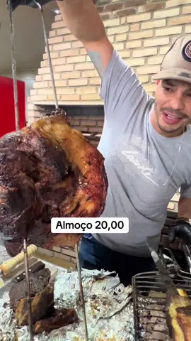 Renan churrascaria localizado na feira da fundac em Caruaru pé