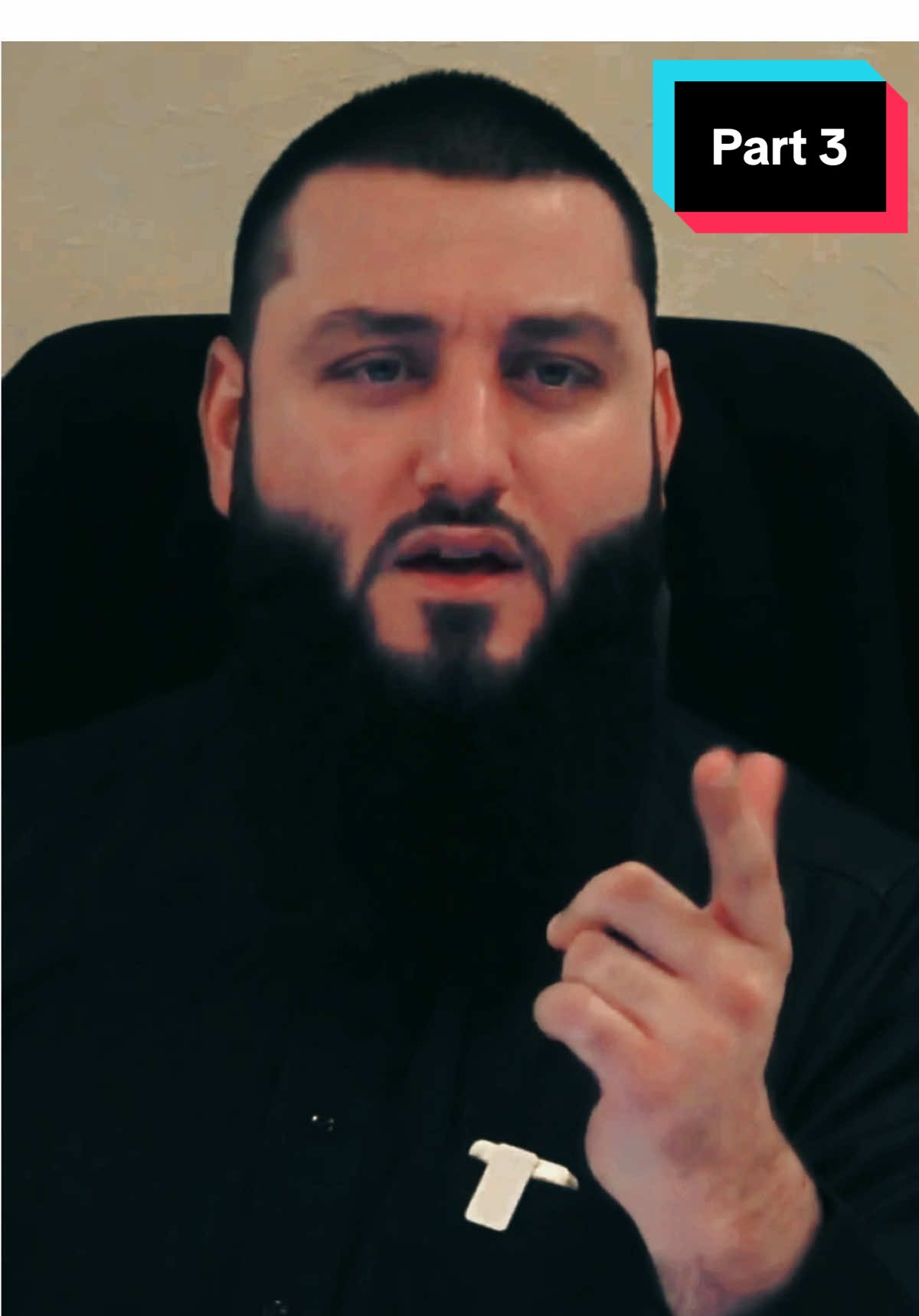 وَإِن تُطِعْ أَكْثَرَ مَن فِي الْأَرْضِ يُضِلُّوكَ عَن سَبِيلِ اللَّهِ ۚ إِن يَتَّبِعُونَ إِلَّا الظَّنَّ وَإِنْ هُمْ إِلَّا يَخْرُصُونَ (116) إِنَّ رَبَّكَ هُوَ أَعْلَمُ مَن يَضِلُّ عَن سَبِيلِهِ ۖ وَهُوَ أَعْلَمُ بِالْمُهْتَدِينَ (117) فَكُلُوا مِمَّا ذُكِرَ اسْمُ اللَّهِ عَلَيْهِ إِن كُنتُم بِآيَاتِهِ مُؤْمِنِينَ (118) صدق الله العظيم  #رسالة💌 #قرأن #ذكر #دعاء  🇸🇾🇵🇸