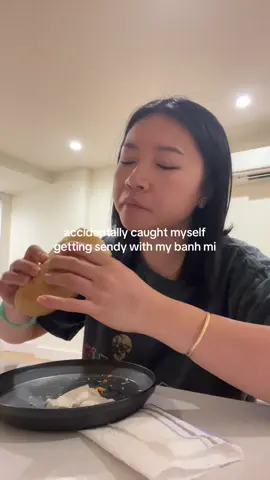 oh my bad guys, didn’t see you there 😅 just reliving my old life 😮‍💨😮‍💨 #sendy #fyp #ferda #eating #Foodie 