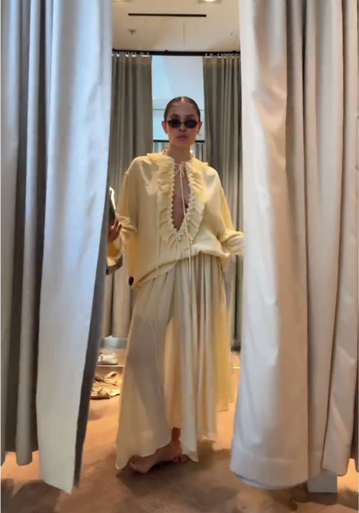 It’s official a new season had begun 🤎   And H&M is giving Chloe SS25        #style #outfitideas #springoutfits 