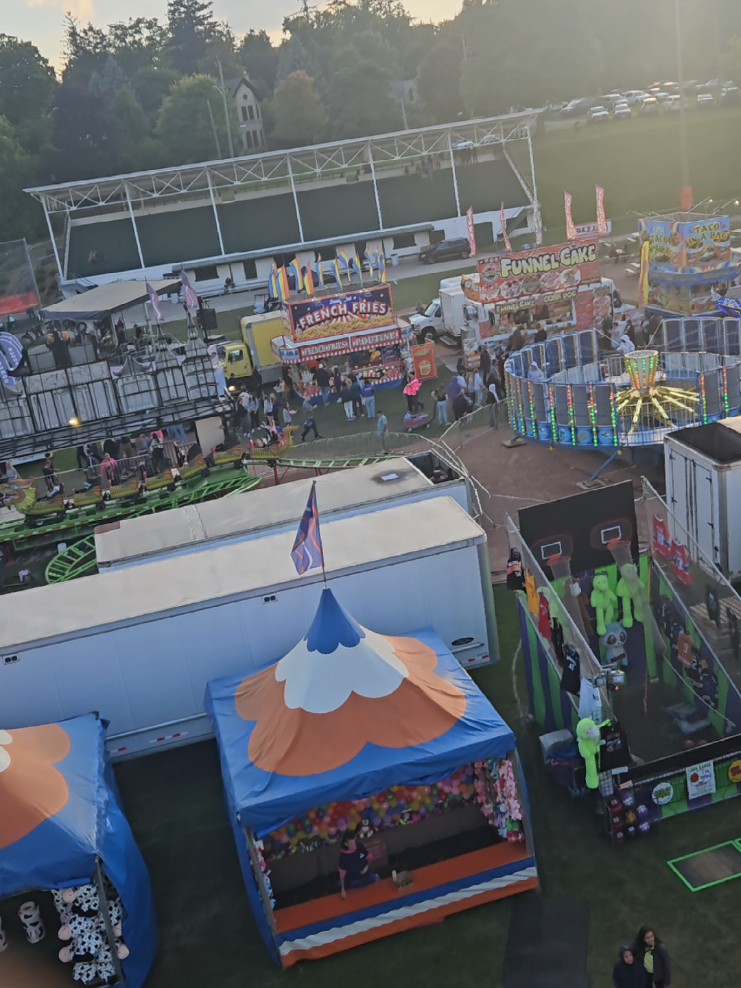 Friday vibes at the #cambridgefallfair  Oh, the things we do for our kids. #momlife #growth #canada_life🇨🇦  #tiktokcanadacreates 
