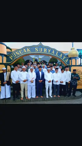Pak Dedi Mulyadi Jalan Kaki Ke Ponpes, Ziarah Ke Sesepuh Pondok Pesantren Suryalaya... #kdm #kangdedimulyadi #dedimulyadi  #suryalaya #abahanom 