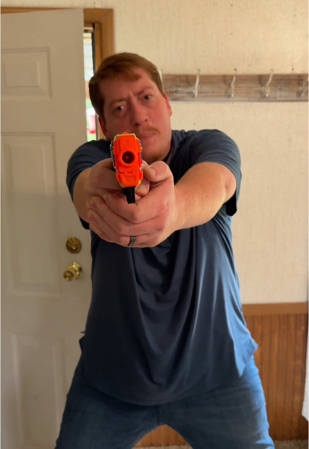 Rent A Center catches Chris Hanson #fyp #skit #rentacenter #comedyskit 