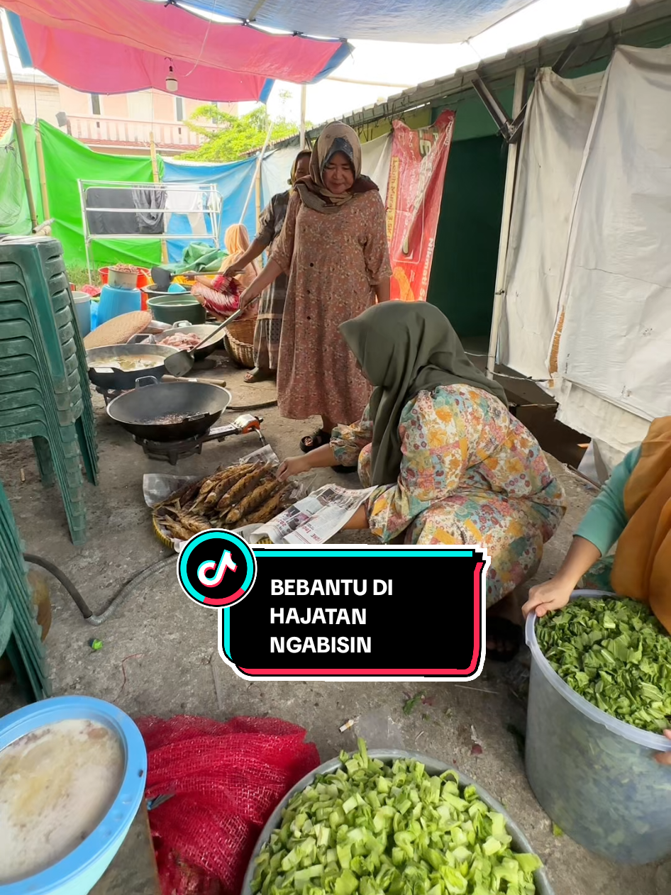 Bebantu di hajatan ngabisin #promoseruweekend #drama #viralreels #fypviralシ #fyp 