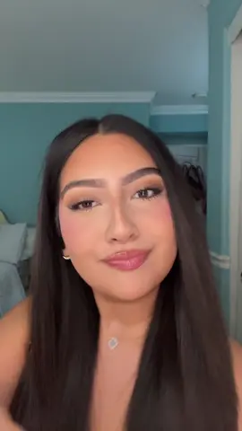 @laneige_us 🤍 #oilyskin #oilyskinmakeup #makeuptiktok #fyp #oilyskinmakeuptips 