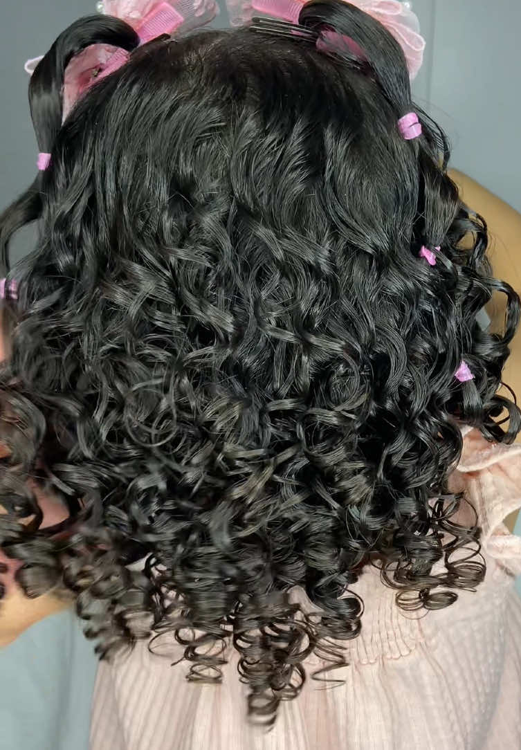 Finalização perfeita nesses cachos lindos!🫶🏻🤩 #cachosperfeitos #finalizacaodecachos #cachos #cabelocacheado