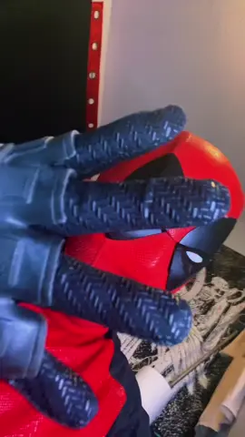 #marvel #captaindeadpool #mercwithamouth #mcu #deadpoolcosplay 