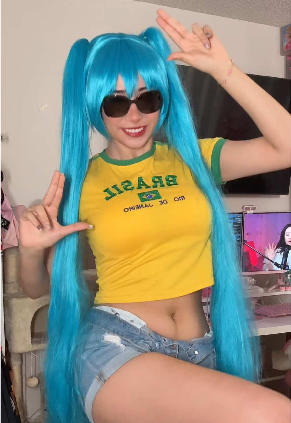 Last Brazilian miku vid! Thank you so much for the love #dance #hatsunemiku #cosplay 