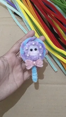mau co klik link di bio atau bisa dm yaa🥰 produk tersedia di oyen🍊 #tutorial #gantungankunci #keychain #kawatbulu #DIY 