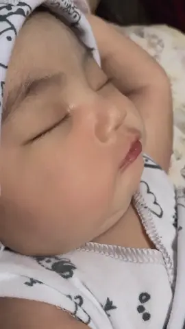 😙😙😙😙 #masyaallahtabarakkallah #masyaallah #mizyanabellanazira #babybella #bella 