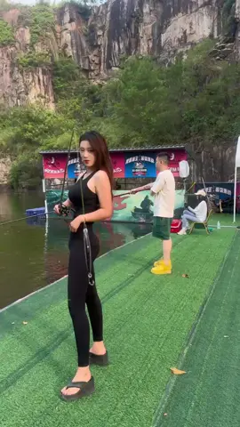 真让我装上了 #fyp #lurefishing #chinesewomen #fishing #china 