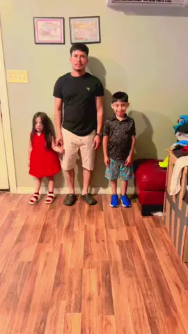 @❤️🫶YAMILET 🇺🇲 @Josue @🦋patty🦋 Ambrocio🦋 @chapín502  Den un paso al frente quien comió pizza 🍕 antes de los 10 años 😥😓