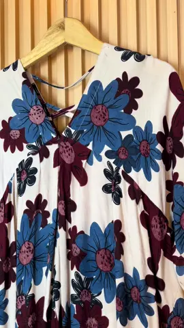 Jatuh cinta pada pandangan pertama sama si burgundy enih😍😍 #dasterrayon #dasterbusui #dasterjumbo 