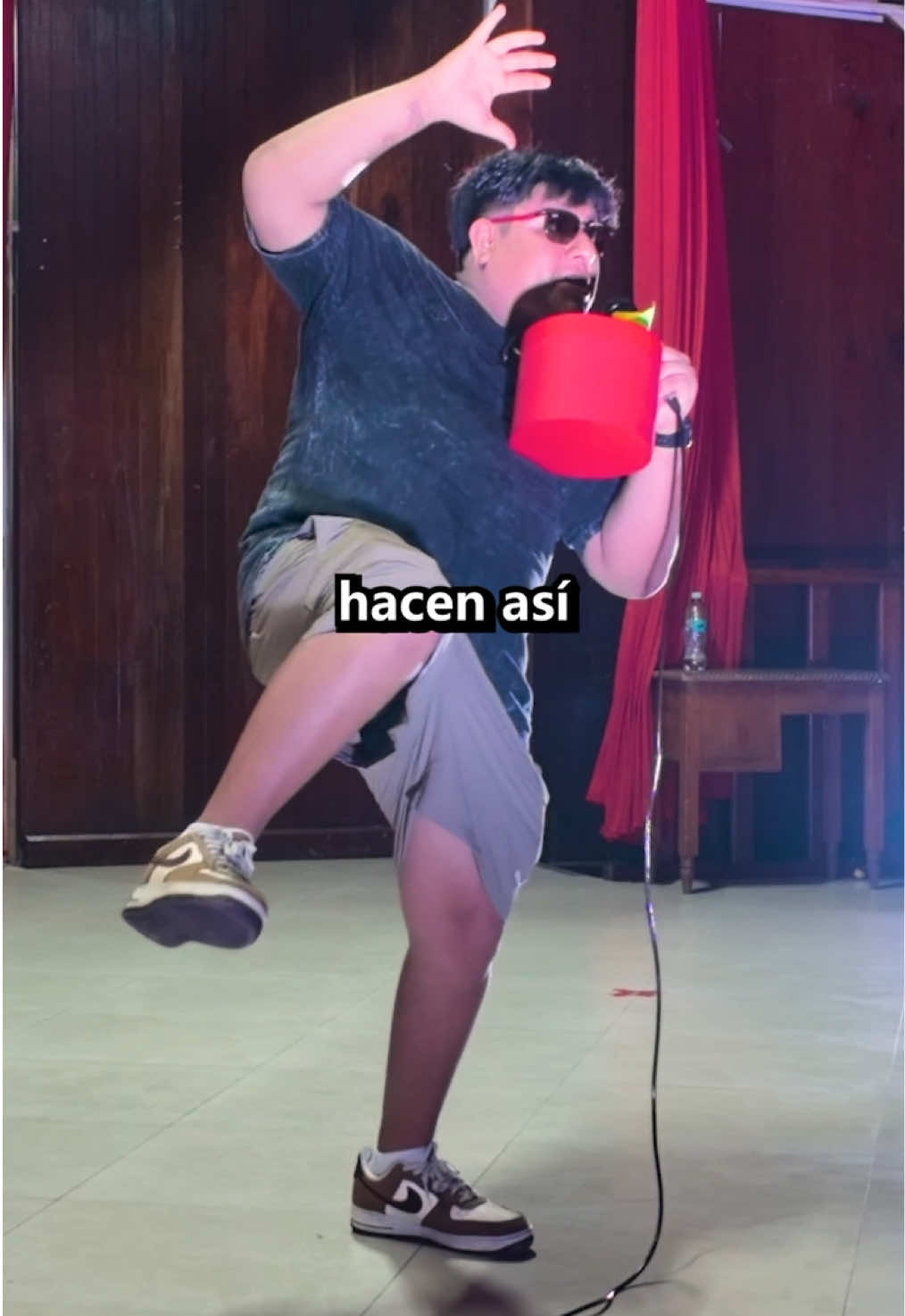 Hey! No me mires con esos ojitos 😈 #comedia #humor 