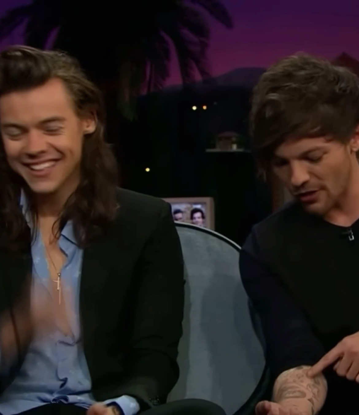 amooorrr💋#harrystyles #onedirection #louistomlinson #harrylonghair #larrystylinson 