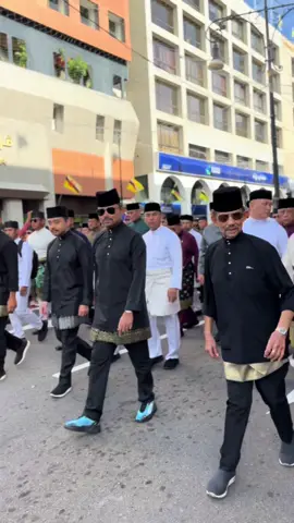 His Majesty the Sultan and the Royal Family led the grand procession toncommemorate Maulidur Rasul ﷺ 1447 🇧🇳#fyp #brunei🇧🇳 #bruneiroyalfamily #fypシ #bruneidarussalam 