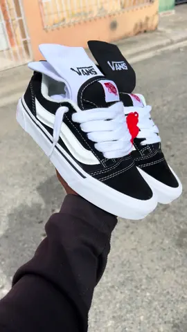 Las vans más buscada del 36 al 44 disponibles 😍🇺🇸