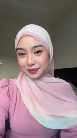 another pretty scarf from @its.roummer !!🤍