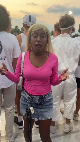 white chick for the white out game 😛😛😛 (couldn't hear the audio)  #fnl #whiteout #whitechicks #fyp #xyzbca 