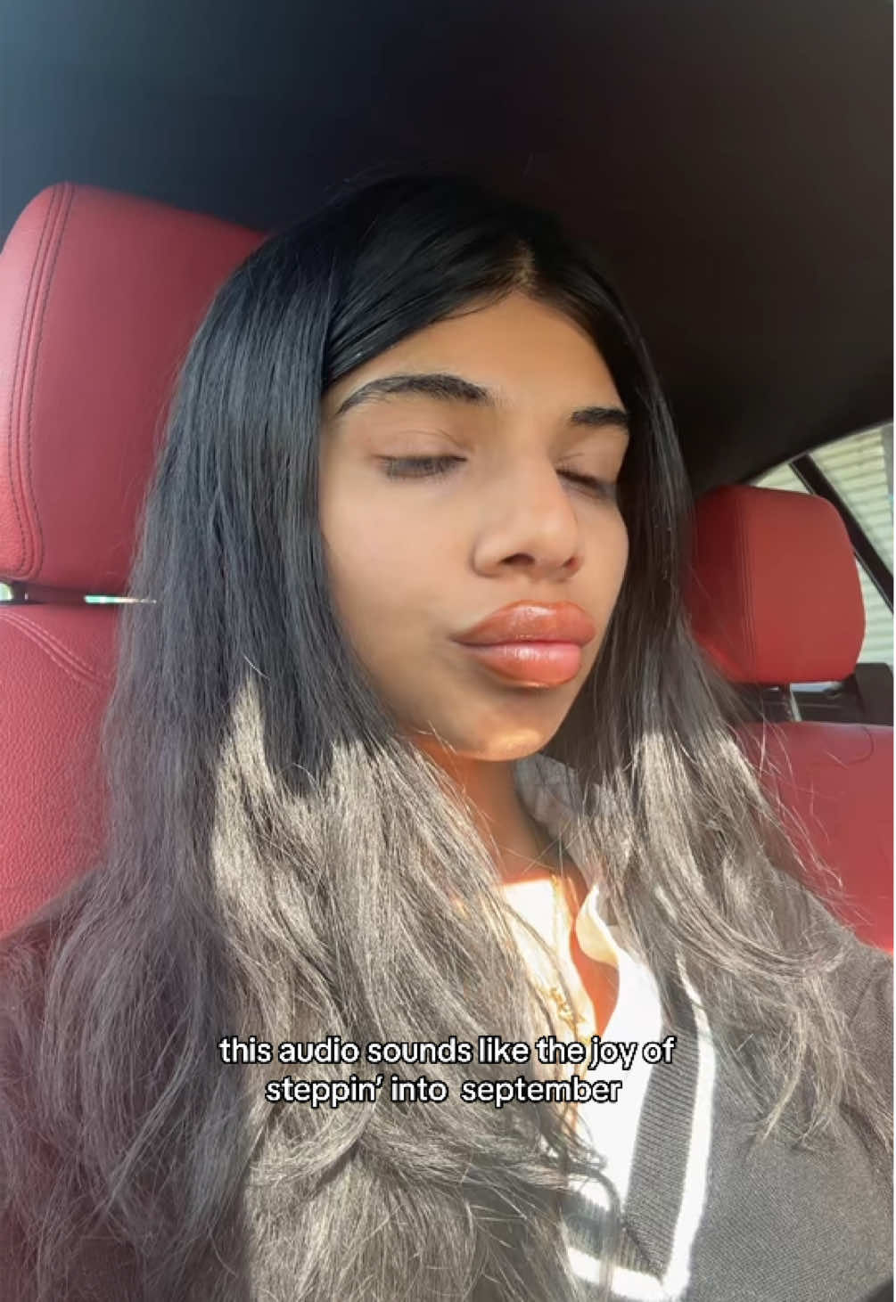 it’s giving “walking on sunshine wooohoooo” song  #september 