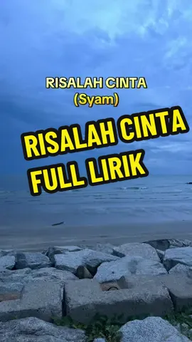 full lirik risalah cinta.. Hancur hati ini berderai harapan, Kerna diri ini banyak kekurangan, Demi kerana mu rela ku lepaskan,  Semoga dirimu gapai kebahagiaan,