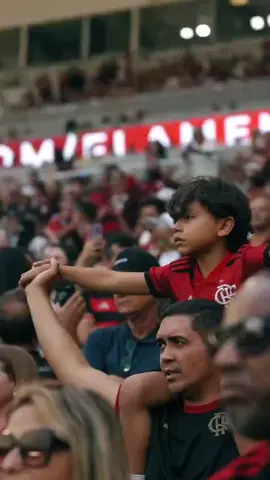 olha emoção do torcedor do Flamengo lindo 