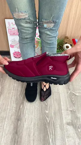 Cozy, cute, and made for winter ❄️ #FleeceLinedBoots #WinterSneakers #AnkleSnowBoots #CozyShoes #FallWinterStyle #NonSlipBoots #coldweatherready #snowboots #wintersnowboots 
