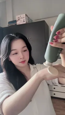Em này thoa lên da mát, không nhờn không bết. Mùi hương thì khỏi phải bàn nha✨#bodylotion #kemduongam #bodylotionzib #kemduongtrangda #tiktok 