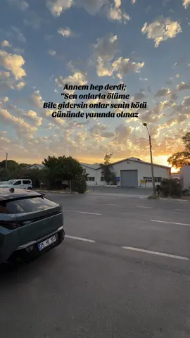 Annem hep derdi;…..(boşluğu siz  Doldurun bu seferde.) #storylikvideolar📌 #fyp #ağırsözler #sözlervideolar #söz 