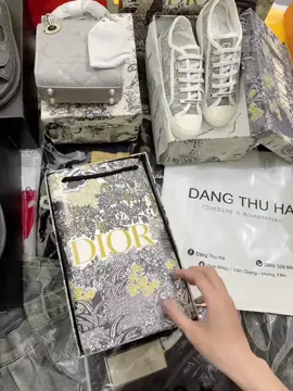 Thêm 1 siêu phẩm cho ce đi học dey 😎 #xuhuongtiktok #dangthuhaoder #hottrend #giaydep #dior 