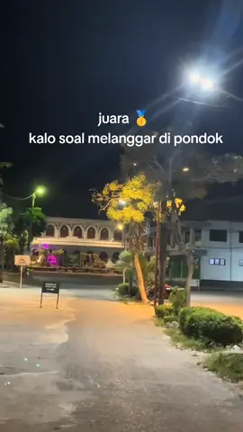 siapa lagi yang sering melanggar😅#miftahululumbettetpamekasan #fyppppppppppppppppppppppp #anakpondok #madura #abdidalem 