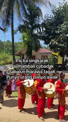 Lai jaleh tuuu#minangtiktok #storyminang #tambuatansamaninjau #minangviraltiktok 