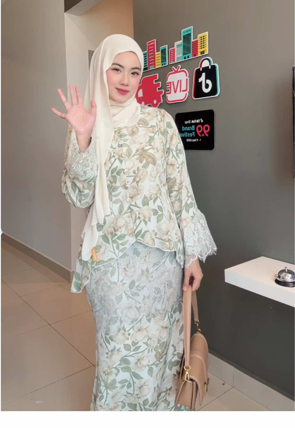 JOIN LIVE NOW 😍 #fyppppppppppppppppppppppp #bajukurungmurah #foryoupage❤️❤️ #foryoupageofficiall 