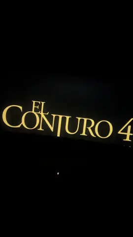 Esa entrada siempre será iconica 🫶🏻 #elconjuro #elconjuroultimosritos #cinema #cinepolis #terror 