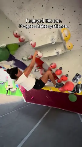 Loving my new indoor rock climbing gym in fountain valley. 30,000 square feet of fitness of climbing, cardio, strength, and classes. #movementgyms #indoorrockclimbing #movementisplay #irongirlnadia #rockclimbing 