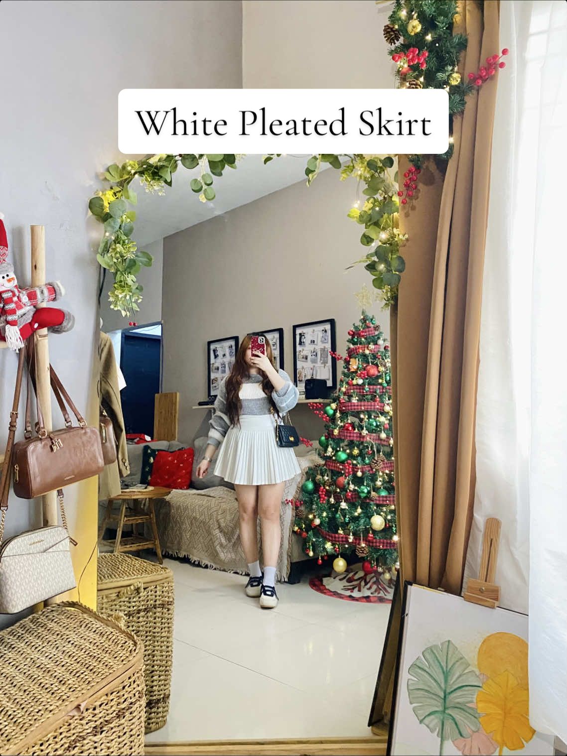 #pleatedskirt #tennisskirt #skirt #skirtoutfit #skirtoutfits 