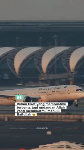 Allah tidak memanggil yang mampu, tetapi memampukan yang di panggil 🥹🕋 Info Umrah Start Makassar : 0821-8739-9341 #allah #muhammad #makkahmadinah🕋 #umrah #fyp 