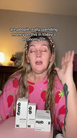 I have to admit, this Point of View Renew it Bundle is one of the best skincare lines I’ve tried in a long time. It just melted into my dry mature skin and gave me gorgeous glass skin #pointofviewbeauty #skincareover40 #glassskin 