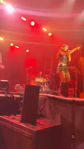 [Anzeige & unbezahlte Werbung]  All time favourite ❤️ @Vanessa Mai #vanessamai#concert#ichsterbfürdich#badfüssing#foryou 