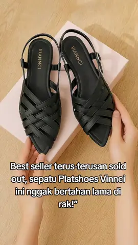 Best seller terus-terusan sold out, sepatu Platshoes Vinnci ini nggak bertahan lama di rak!” #PlatshoesVinnci #SepatuBestSeller #OOTDElegan #FYPStyle #vinncishoes 