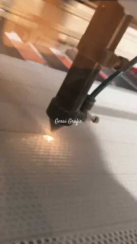 Yang mau pesen bahan mentahnya bisa di keranjang kiri bawah ya.  Soal kualitas gaperlu ragu ... #slimframebatang #akrilikgrafir #fyp #akrilikbatangan #variasilampu