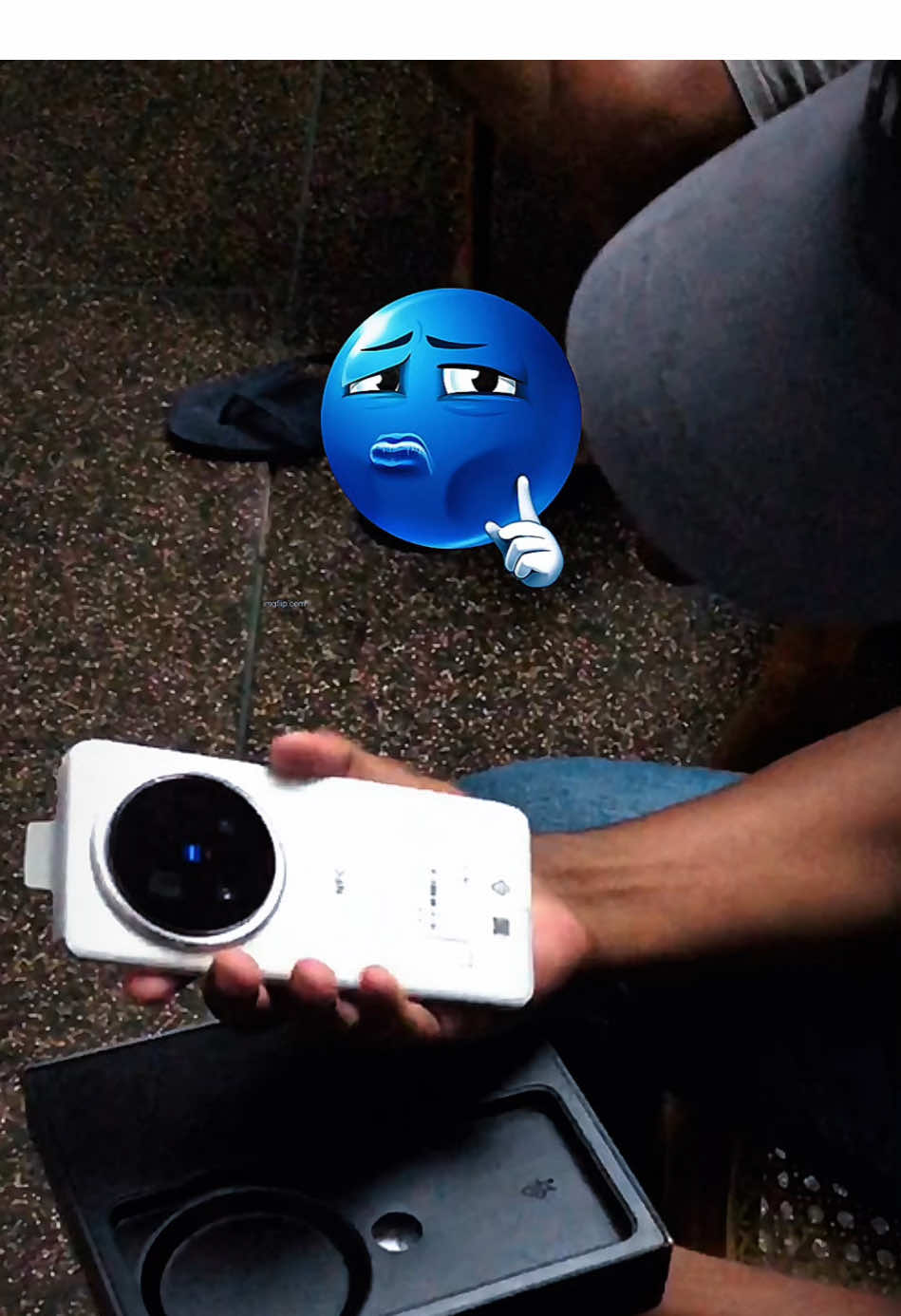 Can you guess what phone is this?🙄 #creatorsearchinsights#phone#camera 